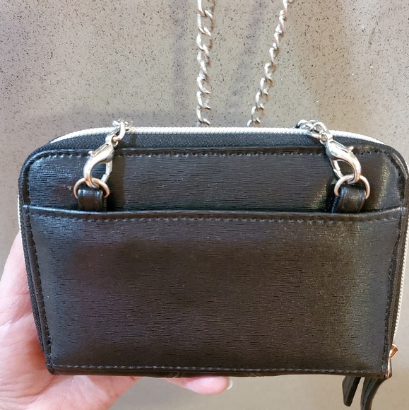 🔥FREE with bundle - Kenneth Cole purse - Picture 3 of 6